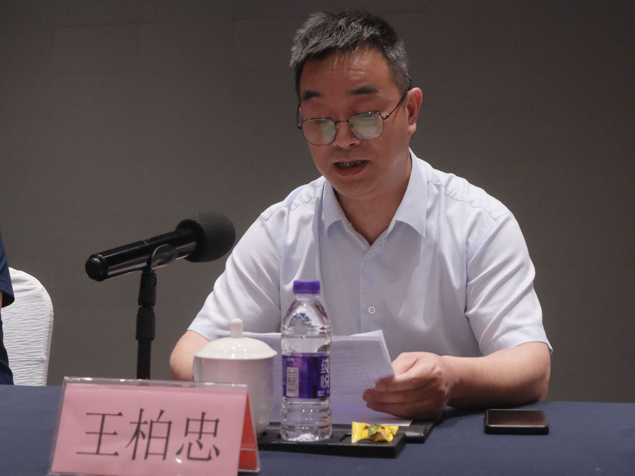 Hangzhou Xiaoshan সংস্কৃতি ও পর্যটন ব্যুরো গবেষক Wang Baizhong