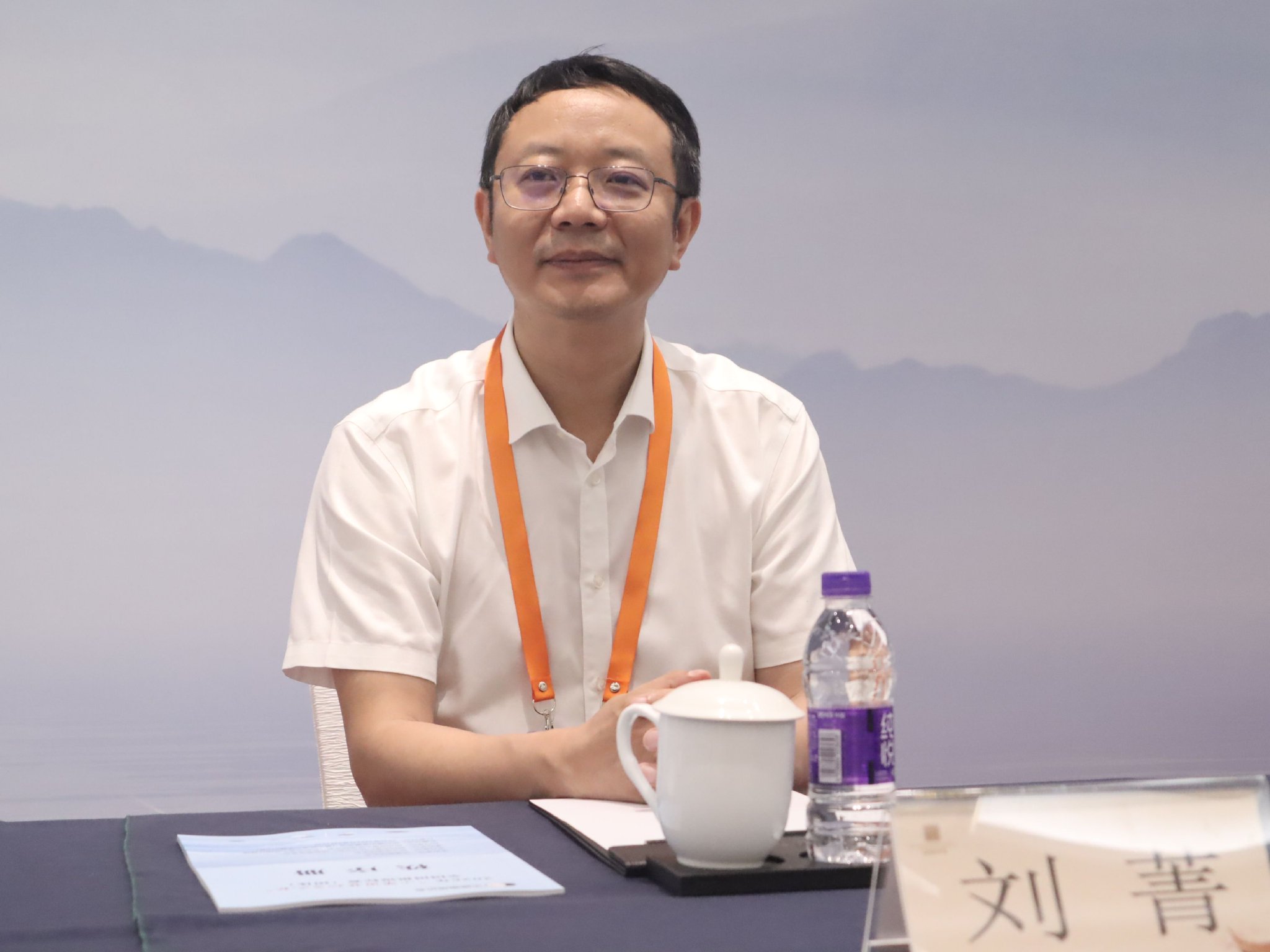 China Weiqi Association-এর সহ-সাধারণ সম্পাদক ও পেশাদার প্রতিযোগিতা বিভাগের প্রধান Liu Jing